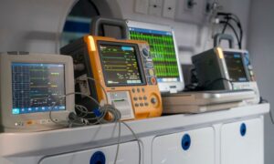 Teknologi Kesehatan Terbaru untuk Meningkatkan Efisiensi dan Kualitas Pelayanan Kesehatan di Indonesia