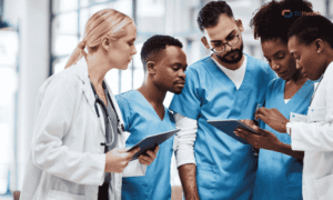 Manfaat dan Fitur Unggulan Software Rumah Sakit untuk Manajemen RS